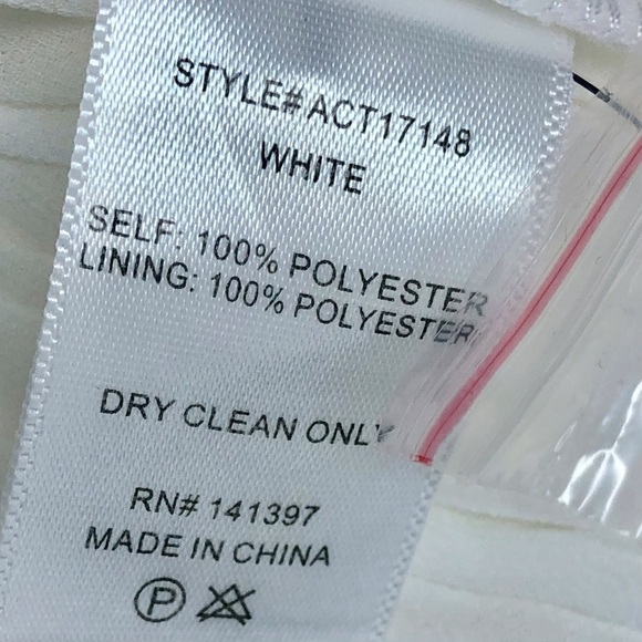 ASTR The Label white bustier blouse puff sleeve smocked button front NWOT   L - Picture 8 of 10